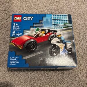 LEGO City Police Bike Car Chase 60392 Toy with Vehicle Motorbike & 2 Minifigures